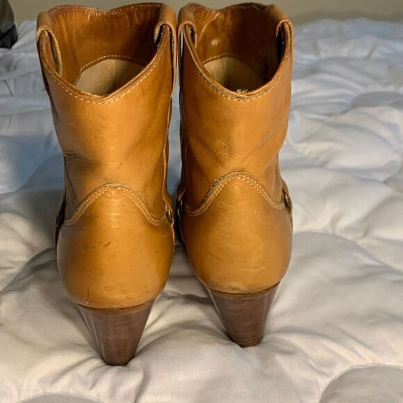 The Wild Pair Womens Cowgirl Leather boots Size 5.5 B main image 6